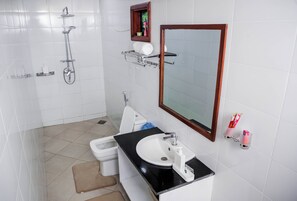 Room - Shose Farmhouse & Chalets (Moshi)