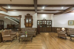 Lobby - Club Mahindra Lake View Munnar (Devikolam)