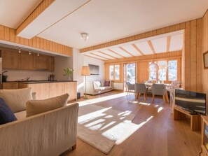 TV - Chalet Sonneck by Interhome (Lauterbrunnen)