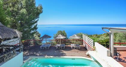 Beautiful home in Sperlonga