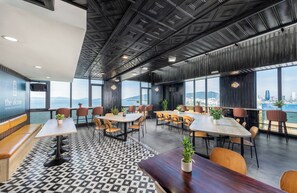 Unclassified image, 3 of 46, button - Alcove Da Nang Bay Boutique Hotel (Da Nang Municipality)