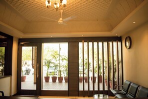 Lobby - Hotel Chancellor (Jalandhar)
