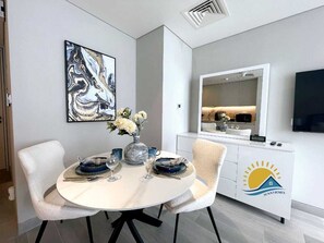 Room - Dubai Marina Walk Gem (Dubai)