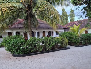 View from property - Ellavita Cottages Zanzibar (Nungwi)