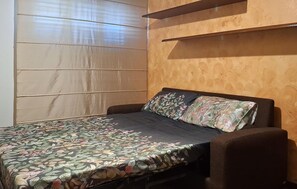 2 bedrooms, iron/ironing board, travel cot, free WiFi - 2 bedroom lovely apartment in Marina di Carrara (Marina di Carrara)