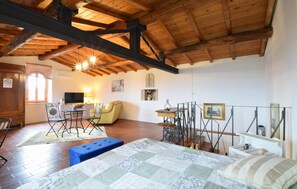 2 Schlafzimmer, Reisekinderbett, kostenloses WLAN