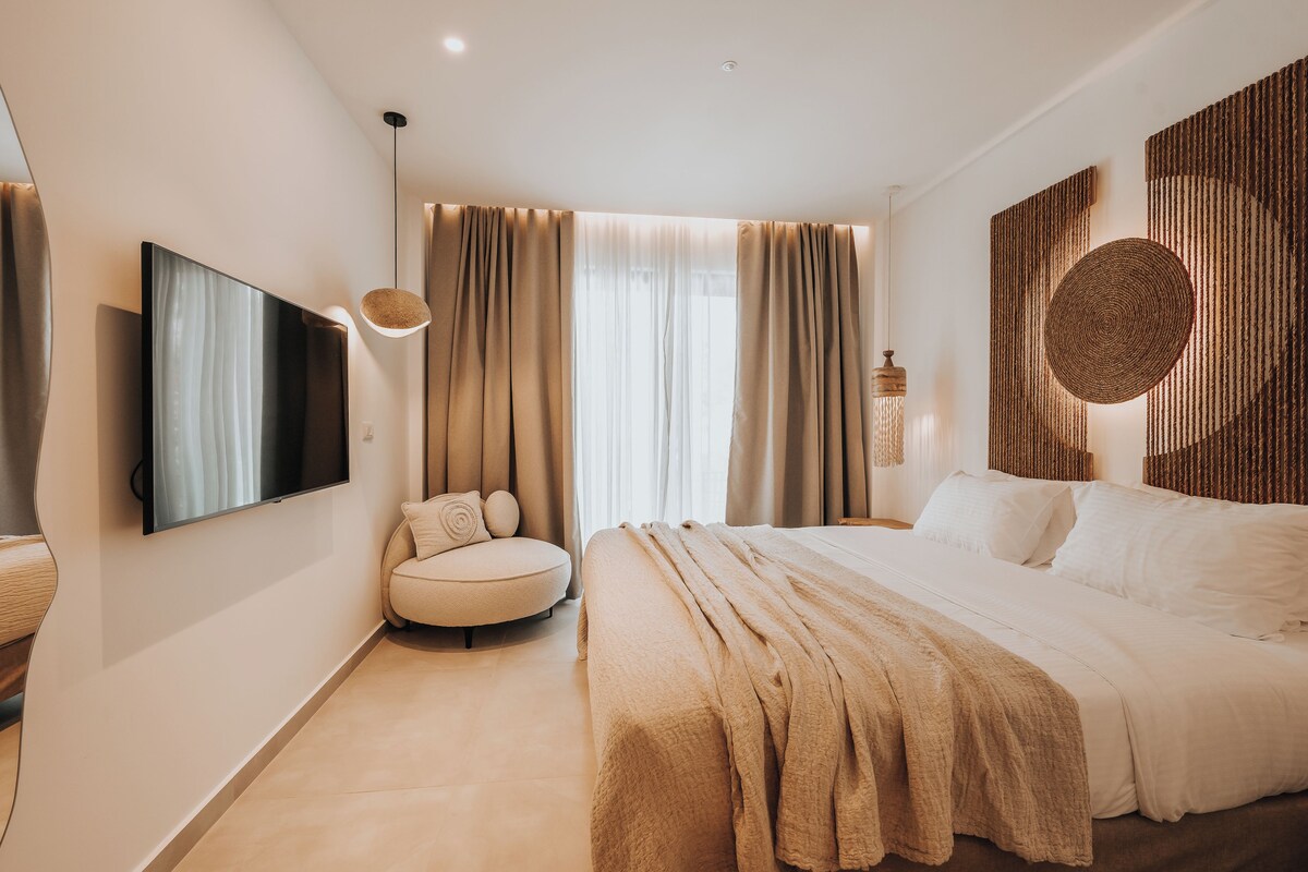 Junior Suite with Garden View