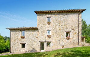 Exterior - Awesome home in Collazzone (Collazzone)