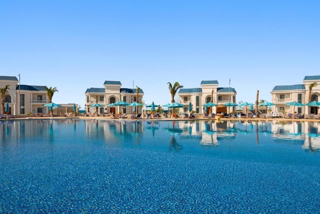 حمام سباحة