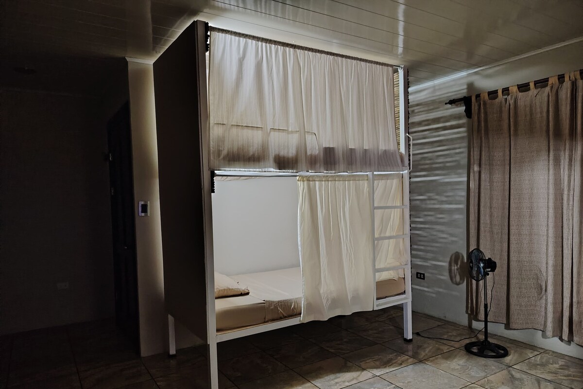 Blaki Room