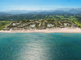 Playa privada, submarinismo y remo o canoa