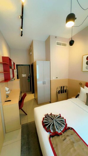 Room - Vogo Grand Hotel (Dubai)