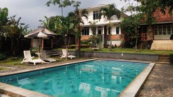 Kolam renang
