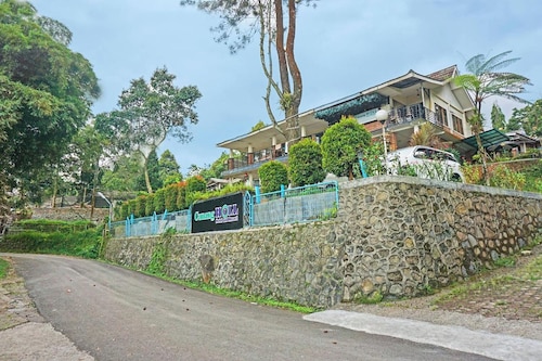 Cunang Hill Hotel & Resort by Zuzu