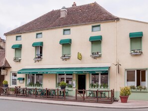 View from property - Logis Hotel Du Commerce Joncy (Joncy)