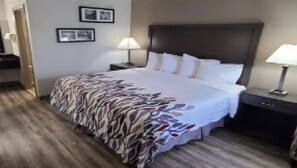 Room - Red Roof Inn & Suites Duncan (Conley)