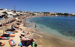 Beach - Renia Hotel (Malevizi)