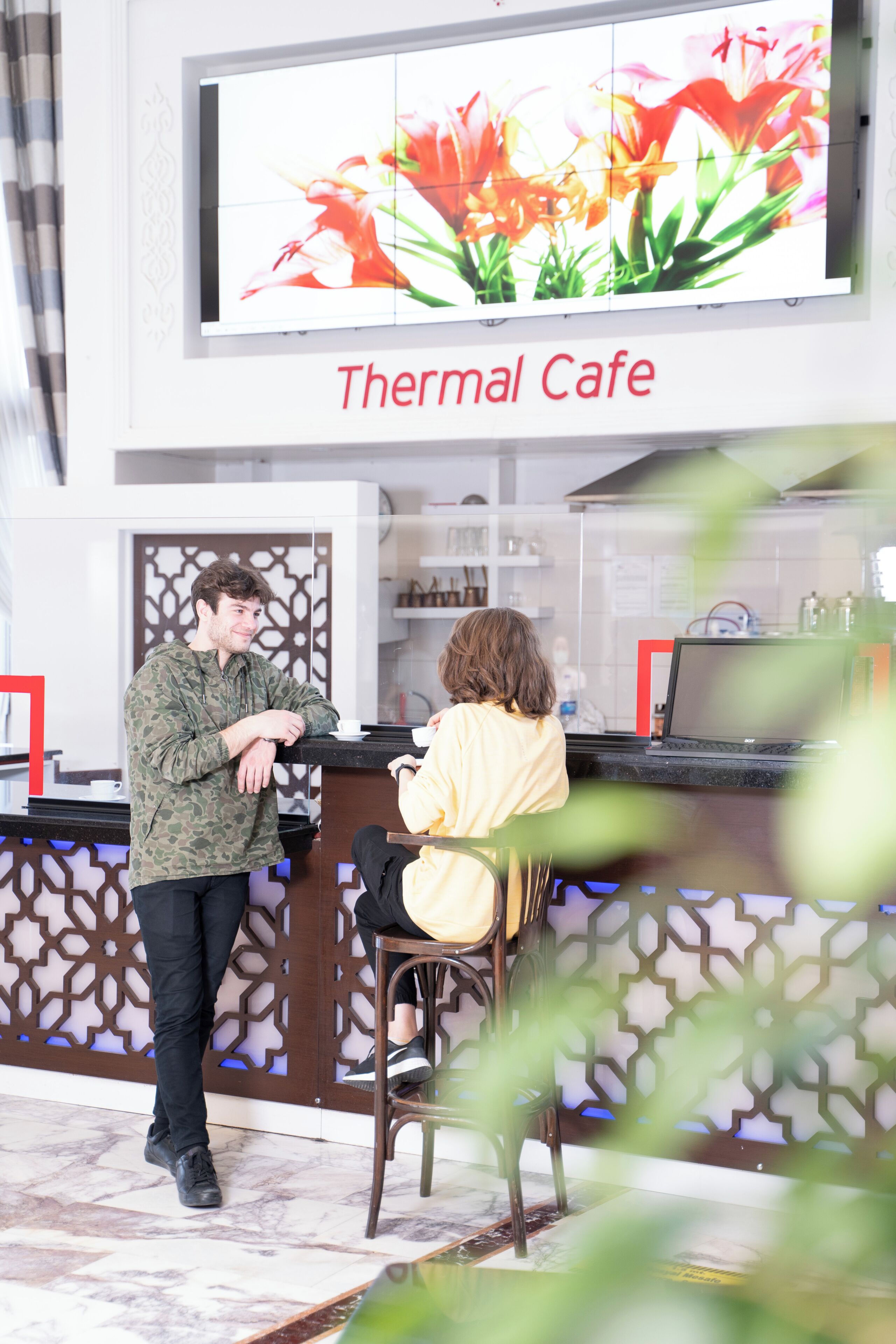 酒吧（店内）