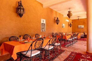 Restaurant - Abdelkhaled Benalila (M'Hamid El Ghizlane)