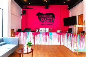Lobby - Slumber Party Surf Kata (Karon)