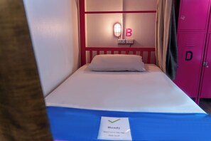 Room - Slumber Party Surf Kata (Karon)