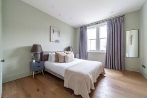 Room - The Spitalfields Apartment (London)