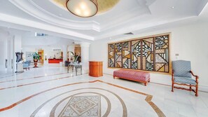 Lobby - The Phoenician Luxe Suite (Broadbeach)