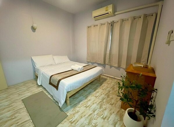 Double Room, City View | Laptop workspace, free WiFi