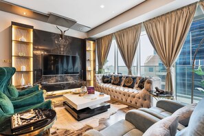 Room - High End Holiday Homes (Dubai)