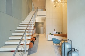 Lobby - Sesaya Poshtel & Bistro (Sri Jayawardenepura Kotte)