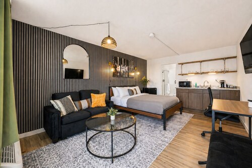Stylish Nashville Escape w/ Pool, Gym & Parking