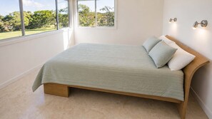 4 chambres, fer et planche à repasser