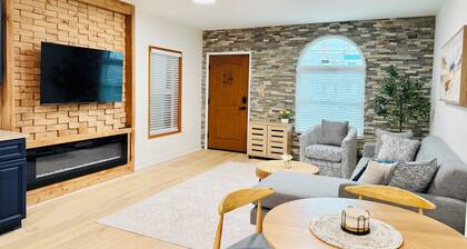Modern Fishtown Home: 1 BR + Finished Basement, 2 Full BA, Designer-Furnished