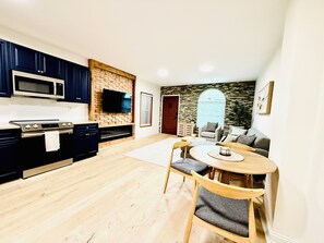 Interior - Modern Fishtown Home: 1 BR + Finished Basement, 2 Full BA, Designer-Furnished (Philadelphia)