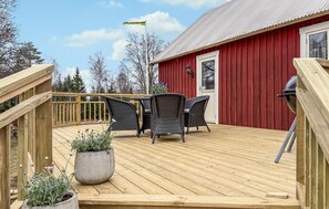 Outdoor dining - 2 bedroom awesome home in Hyltebruk (Hyltebruk)
