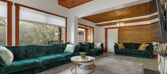 .50 Acre Property - Spacious Living with Wood Accents - Sleeps up to 20