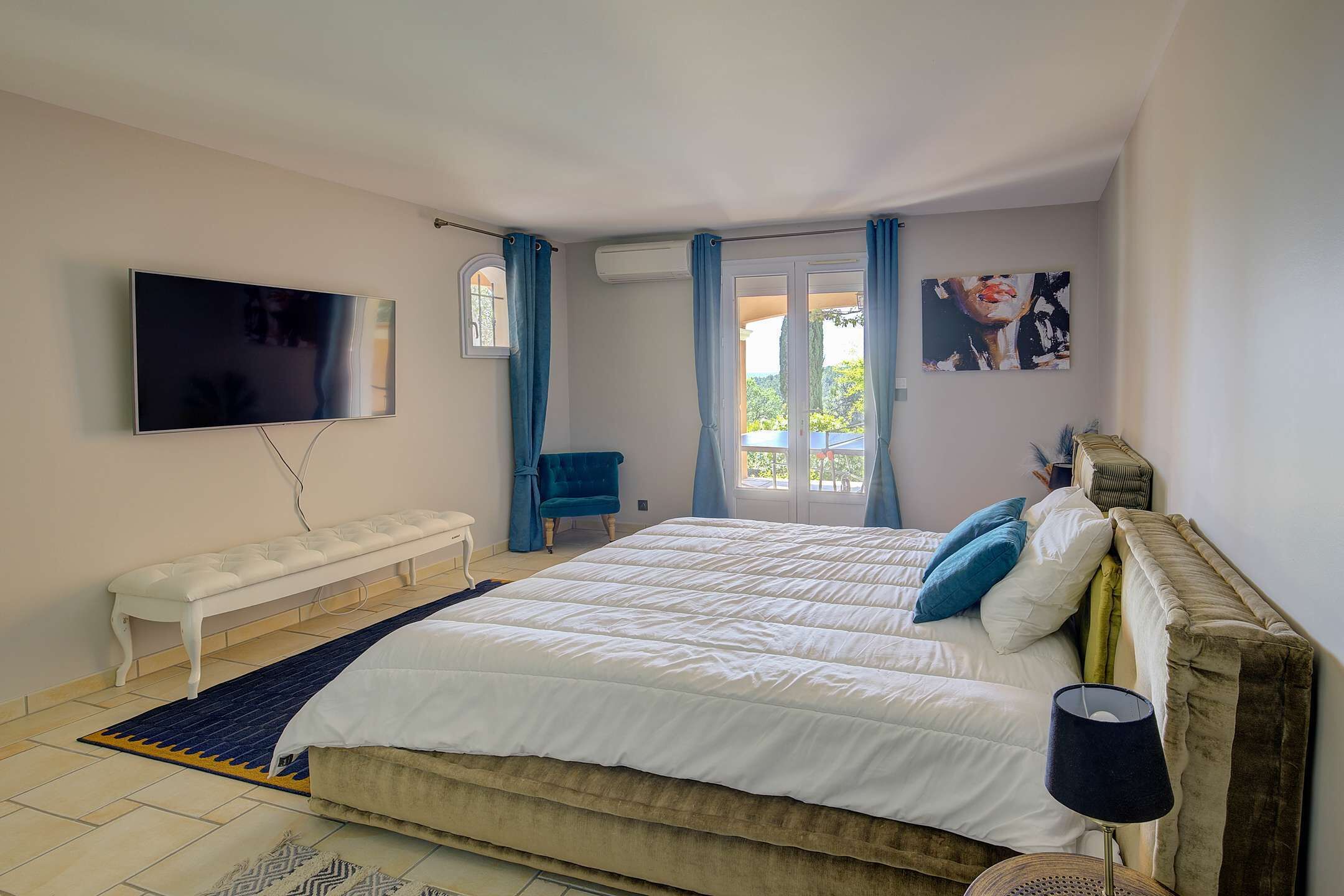 5 bedrooms, free WiFi