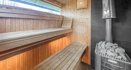 Awesome home in Borgholm with sauna