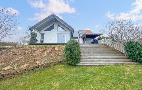 Awesome home in Borgholm with sauna