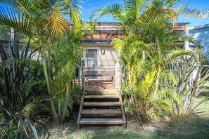 Exterior detail - Mollymook Beach Cottage (Mollymook Beach)