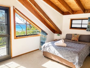 3 bedrooms, iron/ironing board, WiFi, bed sheets - Ocean's Edge at Bawley Beach (Bawley Point)