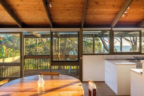 Dining - Ocean Beach House at Bawley Point (Bawley Point)