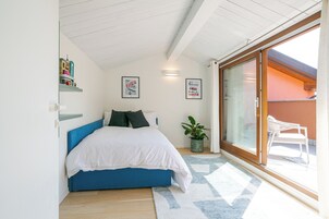 家庭公寓, 多间卧室, 双浴室, 山腰 (Magical Menaggio Vista) | 3 多间卧室、熨斗/熨衣板、免费 WiFi、床单
