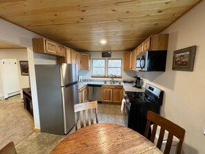 Fridge, microwave, oven, stovetop - Serenity Adventures - Harborview Lookout Loft (Cordova)