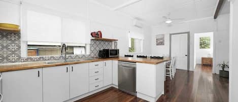 Microwave, oven, stovetop, dishwasher