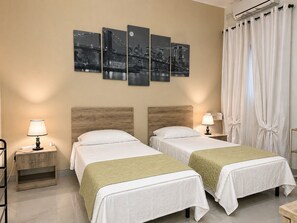 4 bedrooms, iron/ironing board, free WiFi, bed sheets