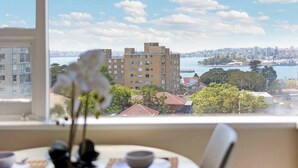 미분류 이미지, 2/23장, 버튼