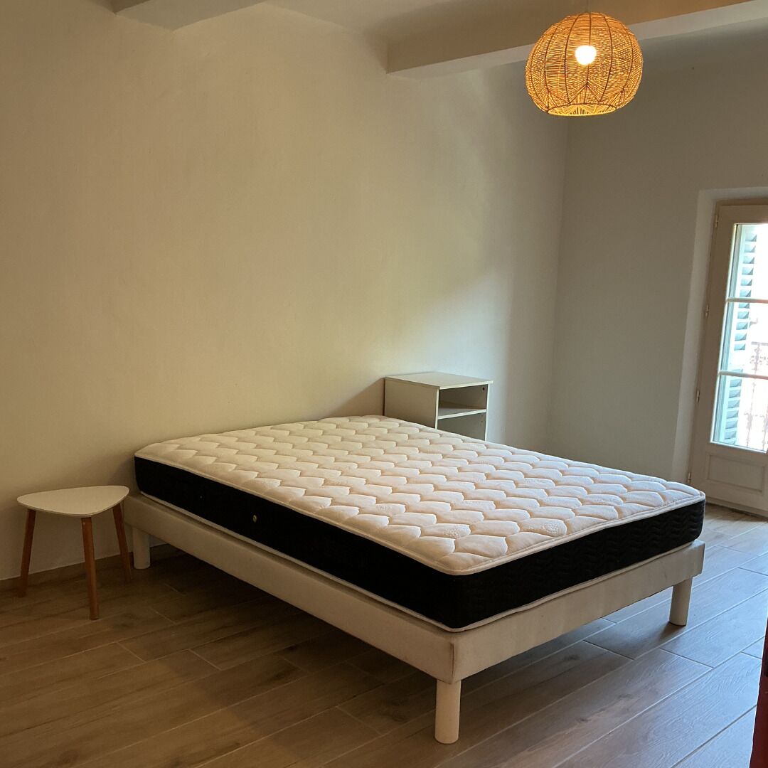 2 室のベッドルーム、アイロン / アイロン台、WiFi、ベッドシーツ