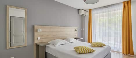 1 bedroom, free WiFi, bed sheets