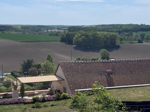 Exterior - Vrbo Property (Marçay)